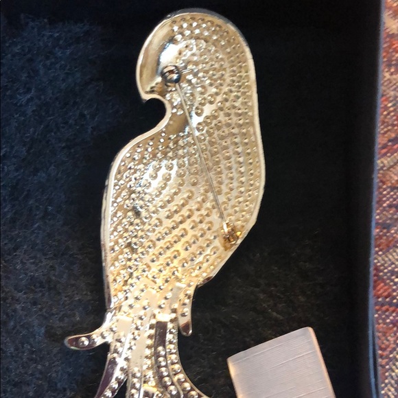 Pin - Picture 3 of 4